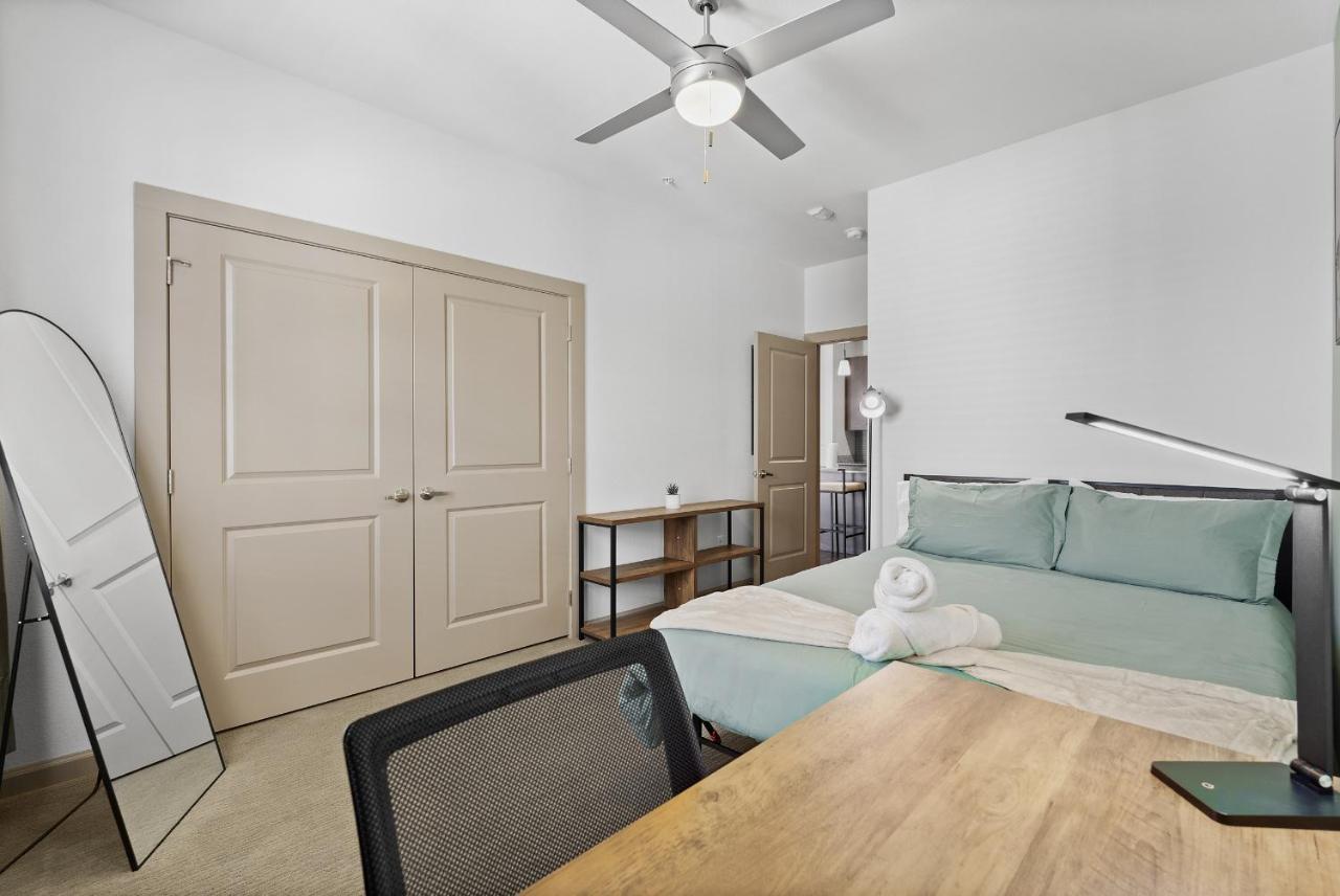 Appartamento Luxe 3B/2B Getaway - Pool, Gym, Parking, Pet Wash Leander Esterno foto